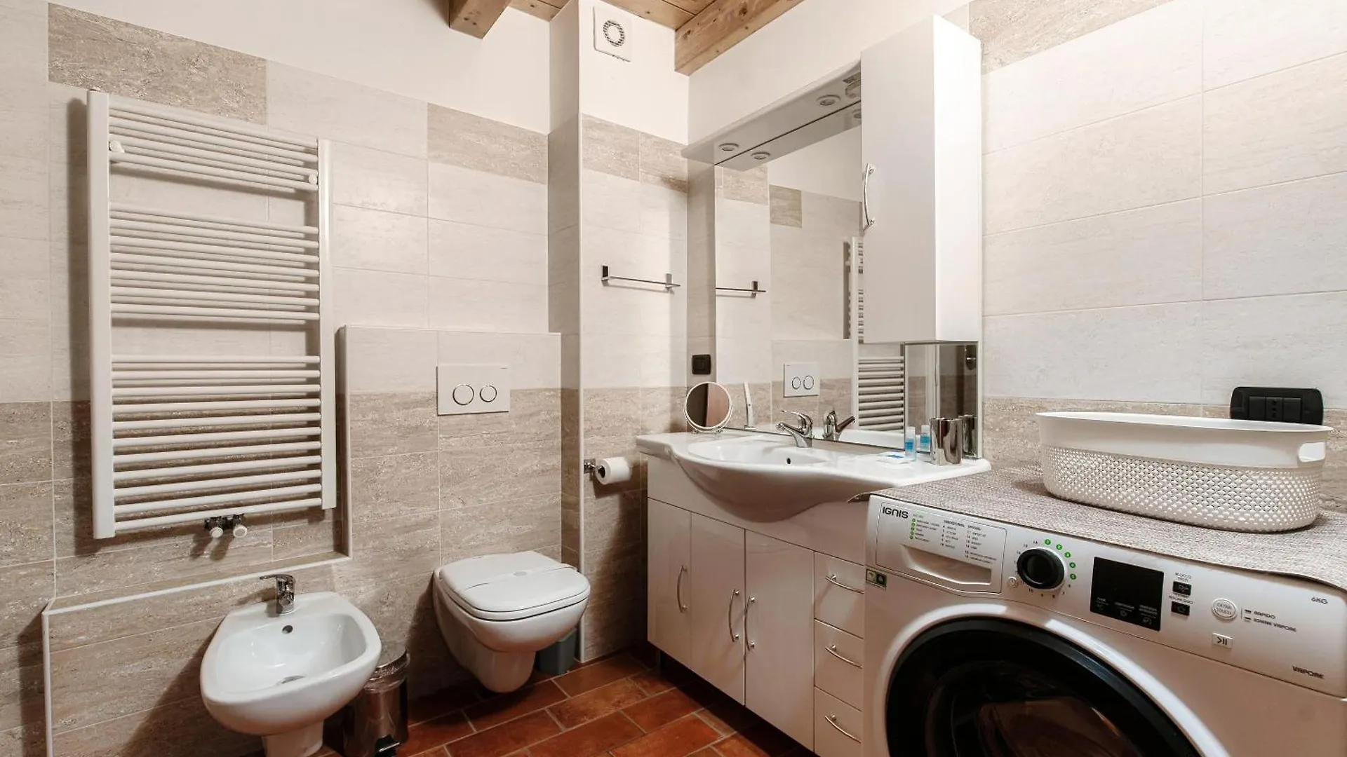 Apartman Willow House By Quokka 360 - In The Heart Of Sala Comacina